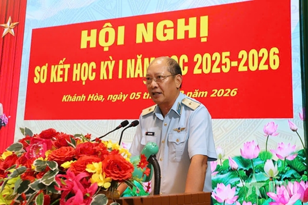 Huấn luyện phi công theo hướng hiện đại, sát thực tiễn chiến đấu